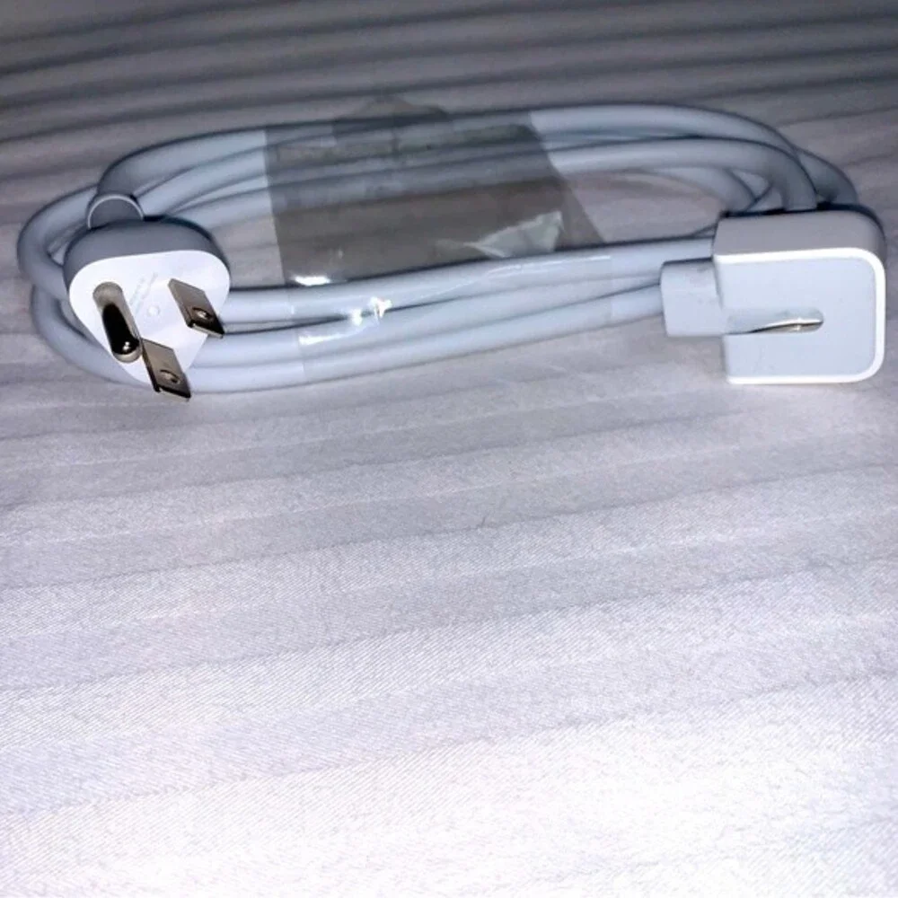 Apple 100% genuine